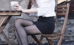 巜迈开腿让我看看你的森林